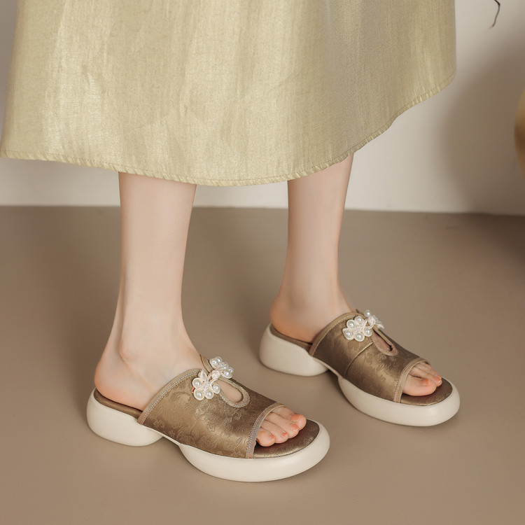 Minimalist One-Strap Slides with Cowhide and Sheepskin Upper